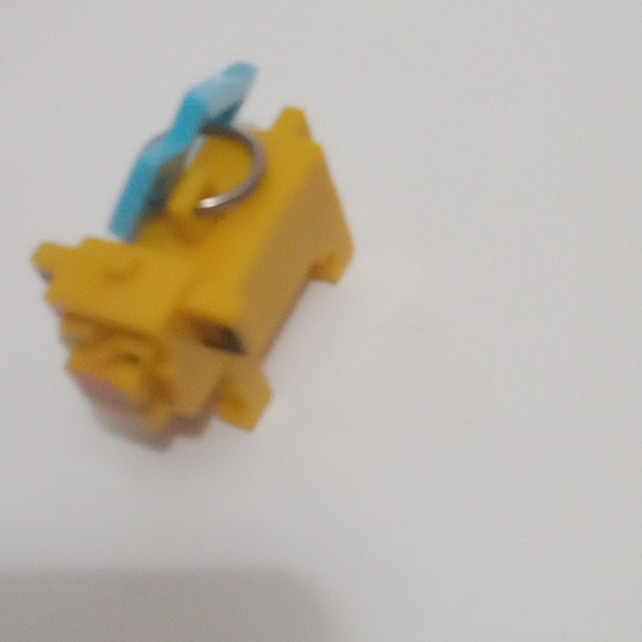 Simba lion king pixel toy hanger - Picture 2 of 3